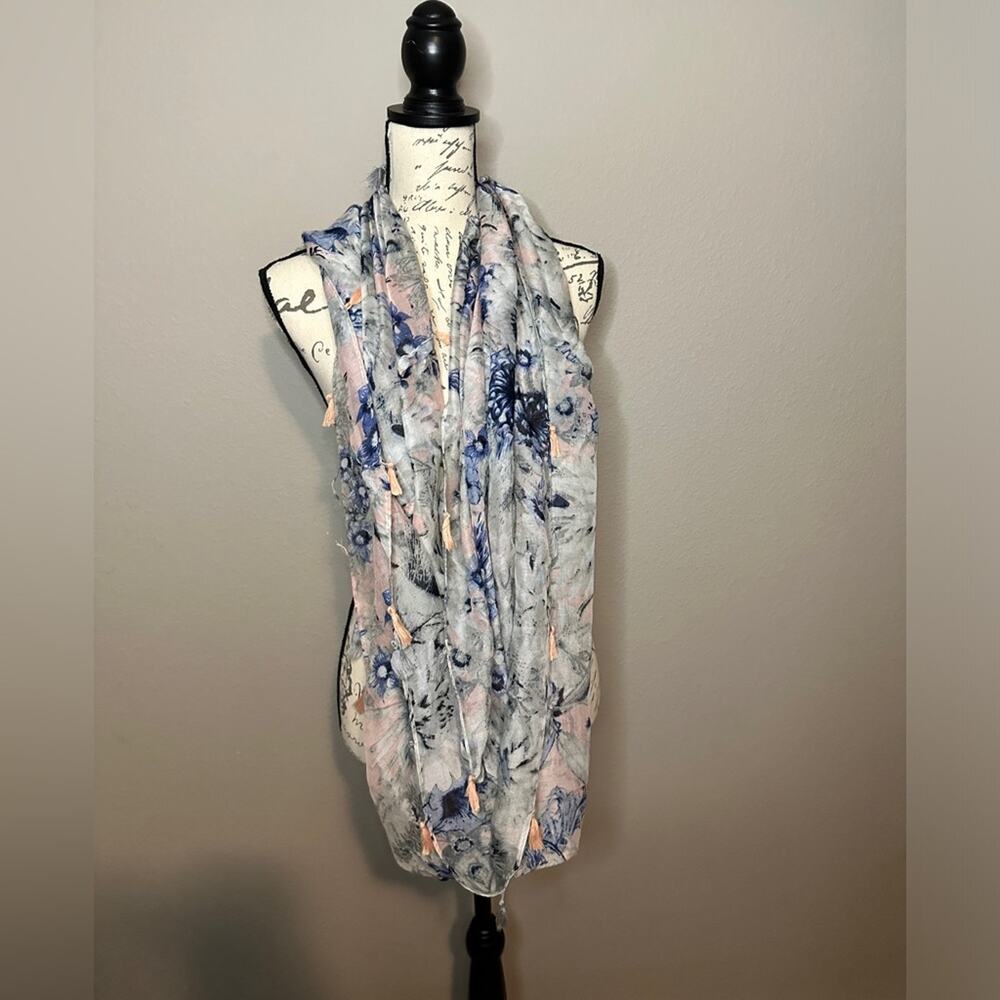 Thin Infinity Scarf cream, blue, pink Floral Print